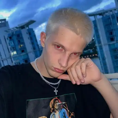 6686体育官网金牌作者Imani