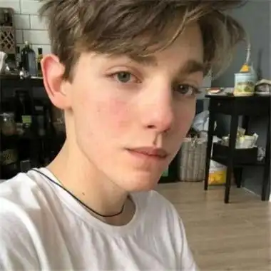 6686体育官网中级作者Aubrey