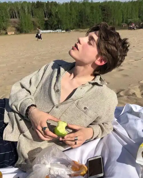 6686体育官网签约作者Britta