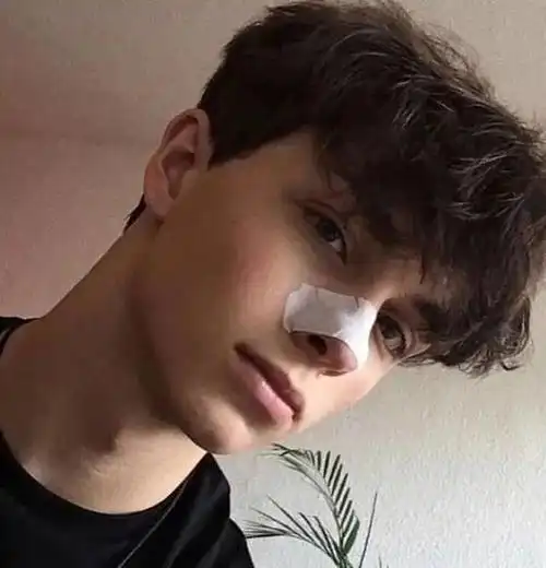 6686体育官网银牌作者Evelyn