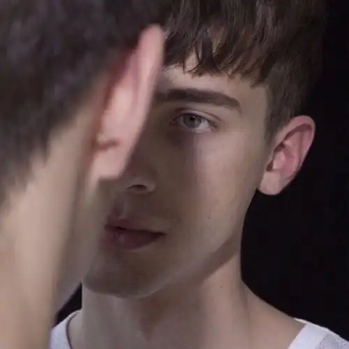 6686体育官网高级作者泛起酒窝