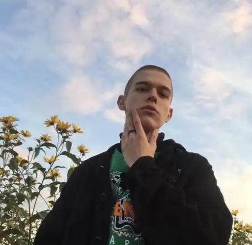 6686体育官网铁牌作者Jeremy