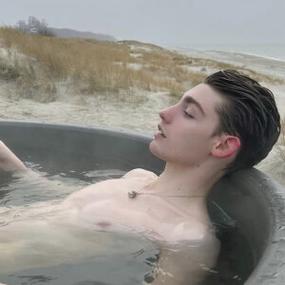 6686体育官网金牌作者把夜熬熟了