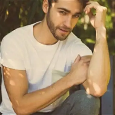 6686体育官网铁牌作者Kylie