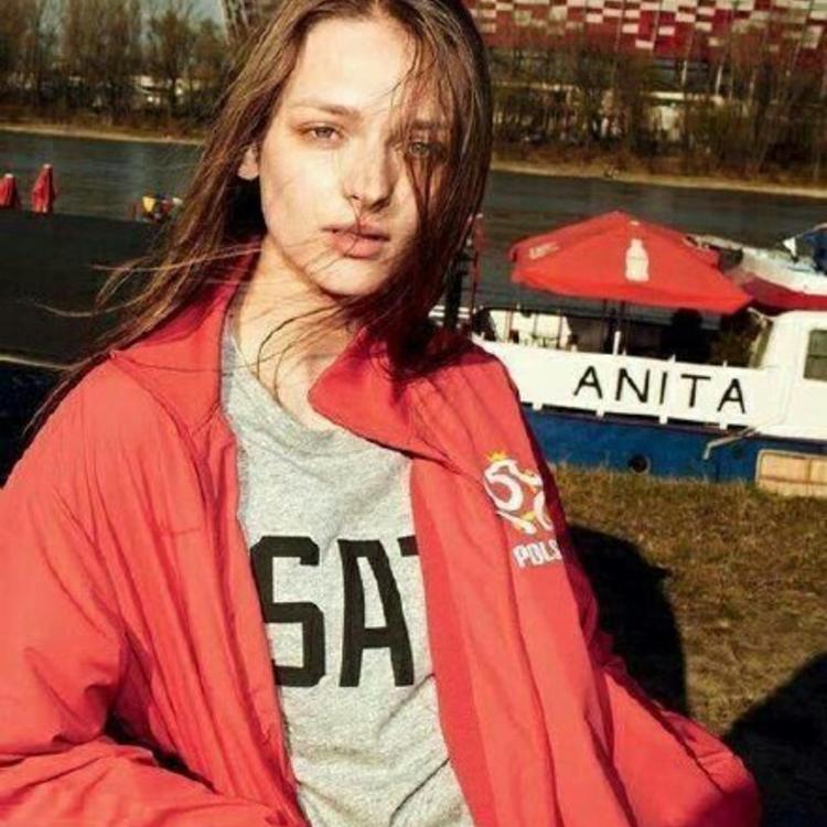 6686体育官网金牌作者Jocasta