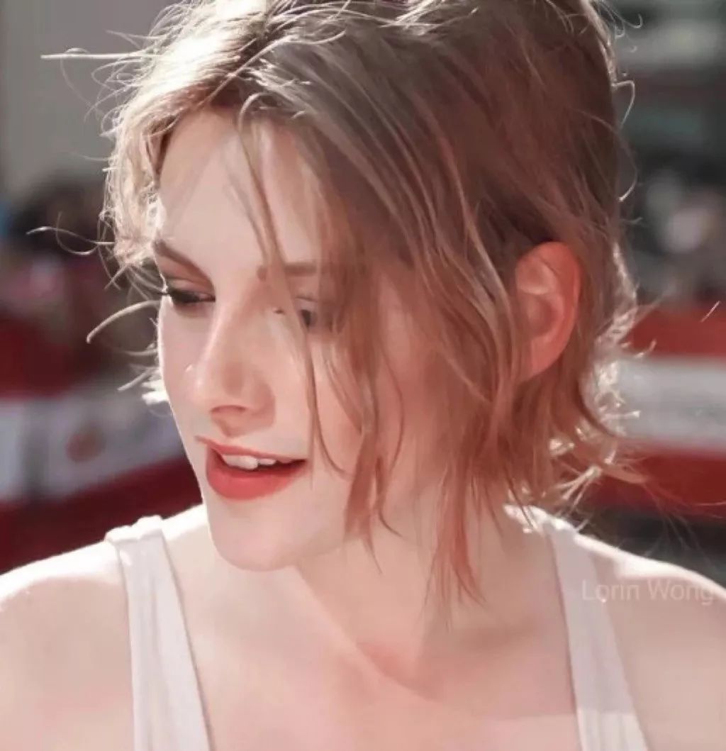 6686体育官网铜牌作者Blake