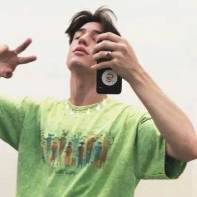 6686体育官网铁牌作者Tobias