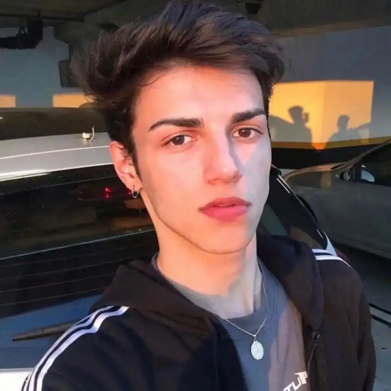 6686体育官网金牌作者Gordon