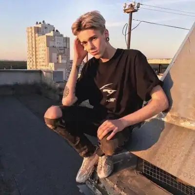 6686体育官网铁牌作者Niamh