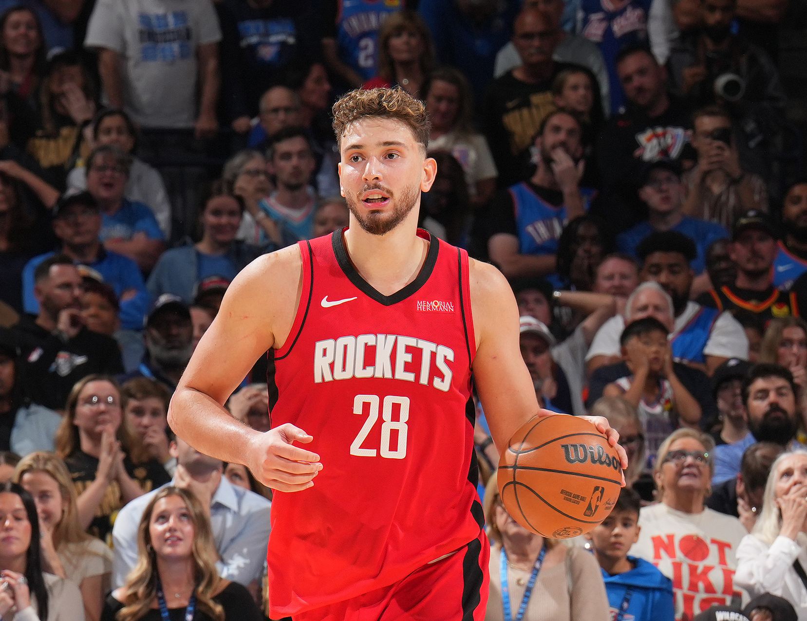 火箭前10场已3次上半场得分70+，上个赛季仅4次