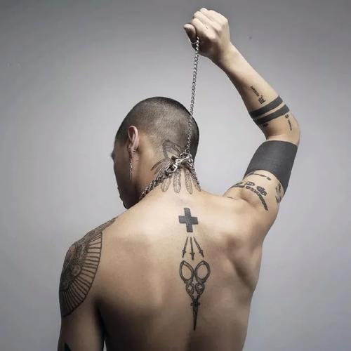 6686体育铁牌作者白色季节