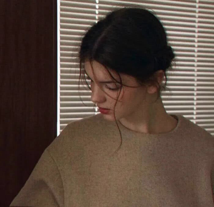 6686体育金牌作者Carmen